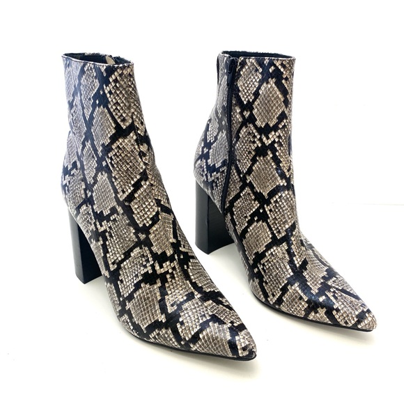Jeffrey Campbell Women’s Snake Print Raven Pointed Toe Ankle Boots - Picture 2 of 16